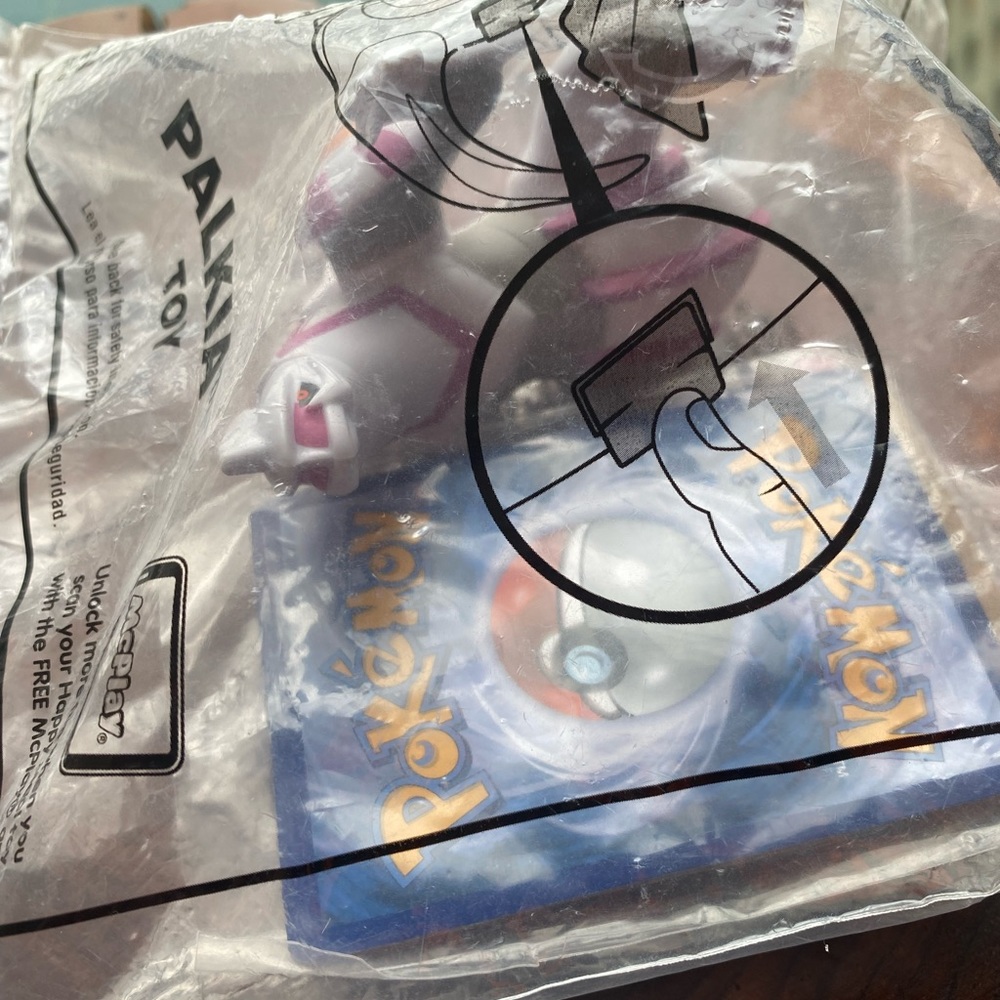 UNOPENED Pokémon Happy Meal Toy 2018 - Picture 5 of 8